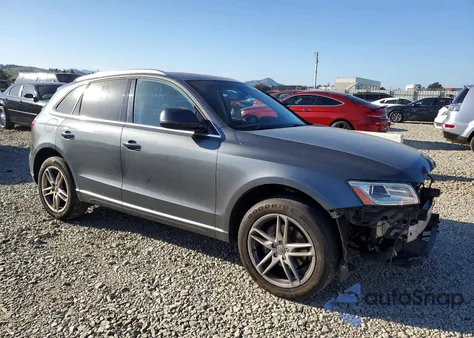 2017 Audi Q5 Premium z USA, uszkodzony, nr VIN WA1C2AFP6HA065341